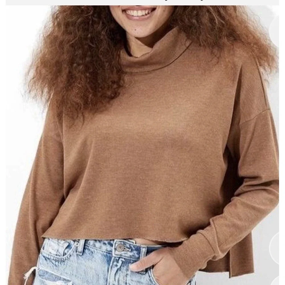 American Eagle Outfitters‎ Cropped Turtleneck Top Shirt Women's M Ribbed